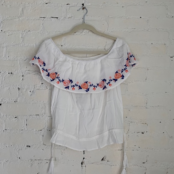 Off the shoulder floral blouse - Picture 4 of 7